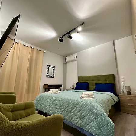 Fully Renovated In The Heart Of * Athens